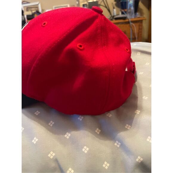 Twins Enterprise Inc. Men's Boston Red Sox Trucker Cap In Red & Black - Picture 9 of 16